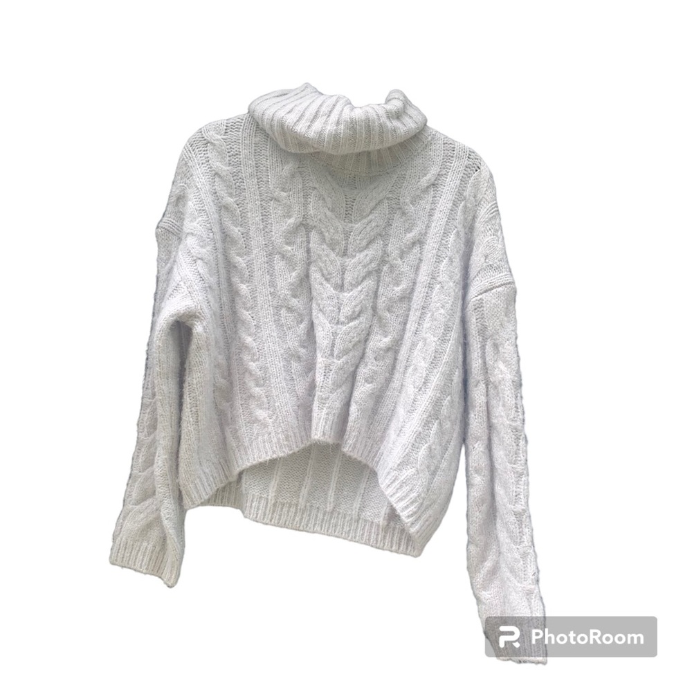 ILLA ILLA Gray Turtleneck Sweater